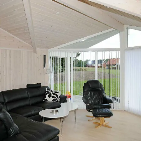 Hébergement de vacances Three-bedroom Holiday In 1 Hovborg